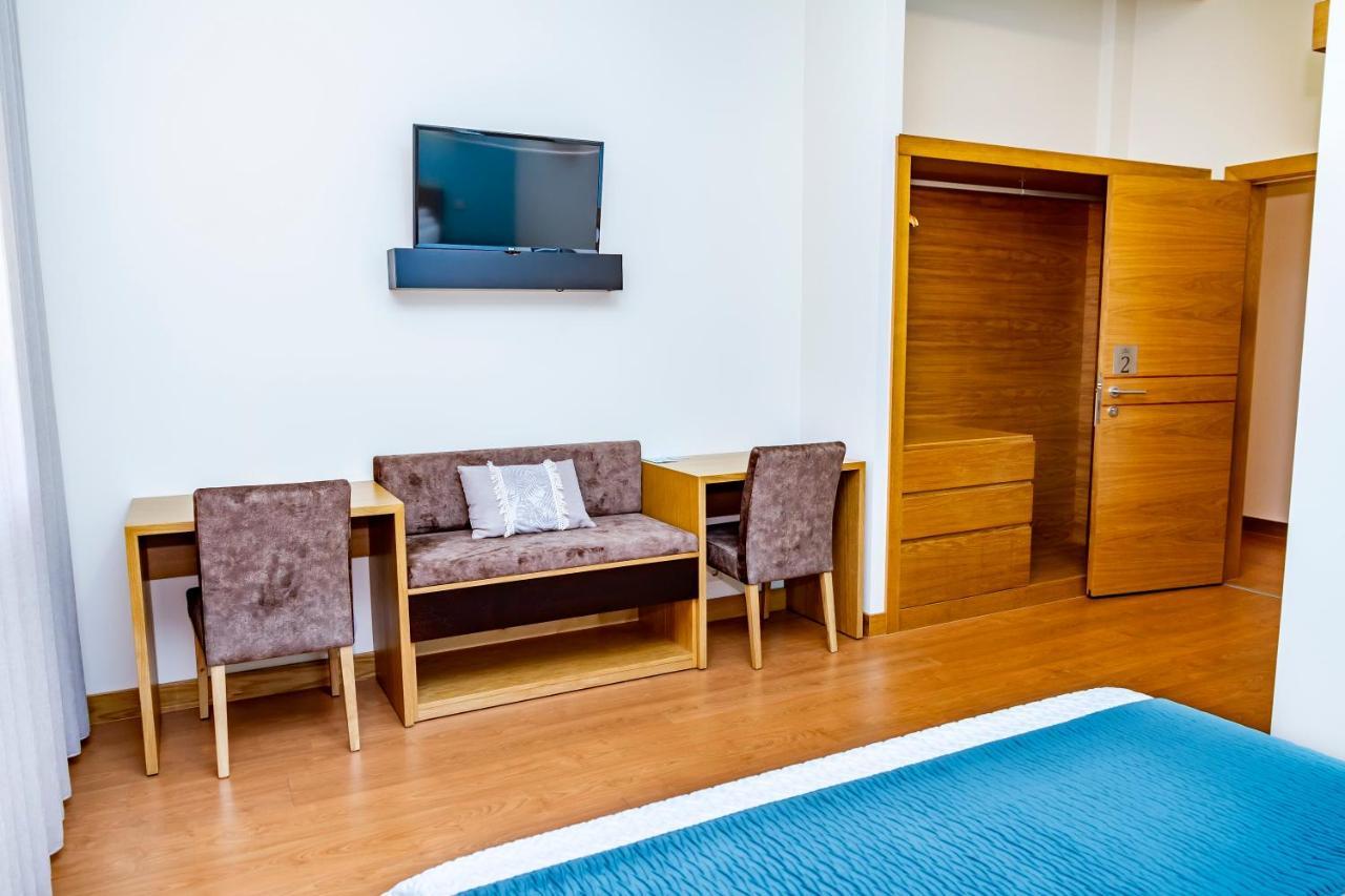 Boutique Mouras Bed & Breakfast Mondim de Basto Exterior photo